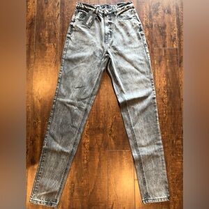MISSGUIDED Tall Riot Highwaisted Mom Washed Jeans Size 4R